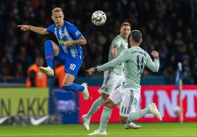  拜仁旧将反戈一击，助新东家爆冷击败班霸