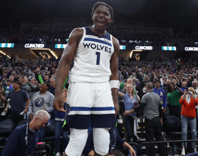  爱德华兹三分绝杀森林狼主场险胜鹈鹕保住附加赛席位