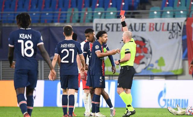  马赛主场逆转取胜延续法甲争冠希望