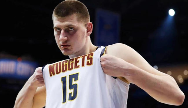  约基奇全能数据领跑联盟，掘金豪取五连胜势不可挡